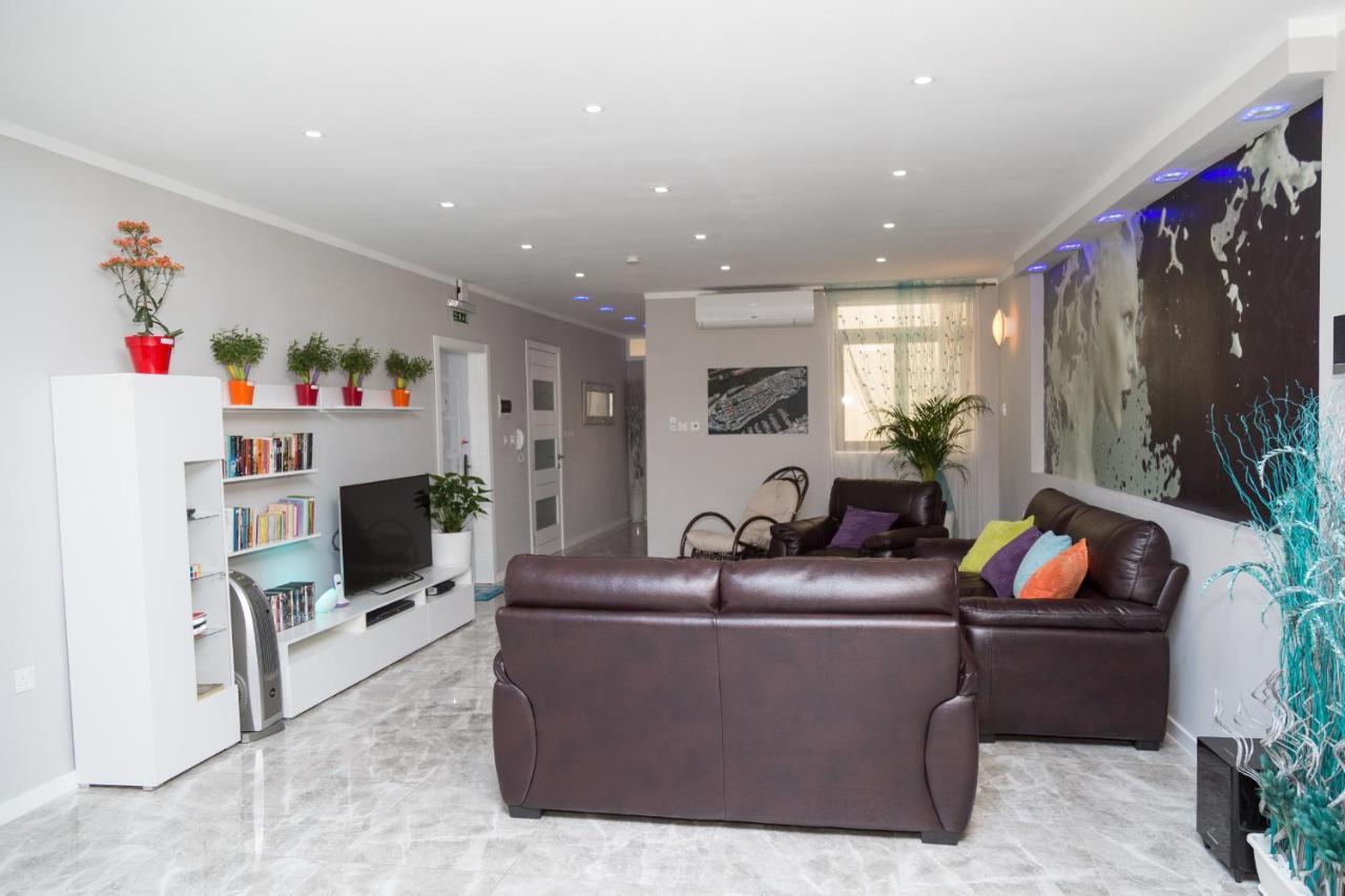 Azure Apartment Senglea